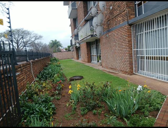 2 BEDROOM APARTMENT FOR SALE IN MAYVILLE